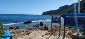 Cala Arenetes en Denia Alicante en el final de las rotas