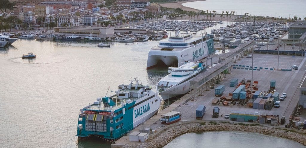 Balearia Puerto de Denia puerto de Denia con ferrys de balearia
