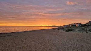 Playa de Les Marines arena atardecer Playa de Les Marines arena atardecer