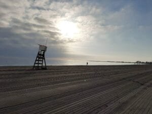 Playa de Les Marines arena limpia 2