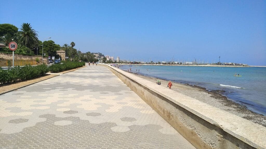 paseo de las rotas marineta cassiana vista del paseo de las rotas en la marineta cassiana
