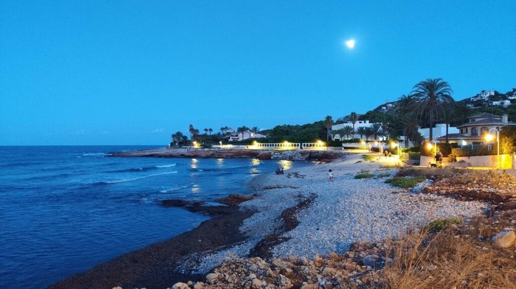paseo de las rotas zona punta negra noche paseo de las rotas en la zona de la punta negra por la noche