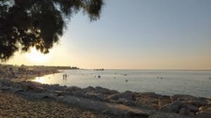 playa punta del Raset en Denia desde la escollera norte