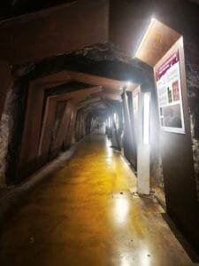Tunel del castillo de Denia interior