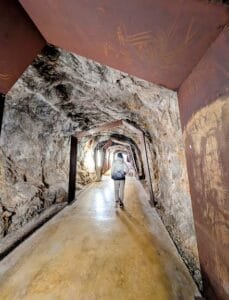 Tunel del castillo de Denia interior
