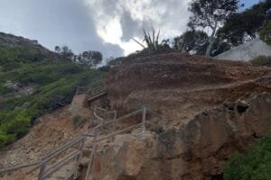 La cala del Aigua Dolç Denia escaleras de acceso