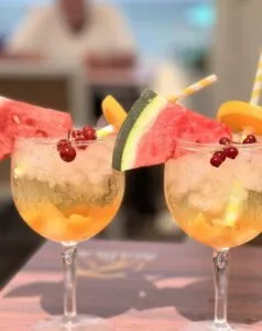 cocteles en chiringuito de Denia