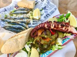 Comida en un chiringuito de Denia